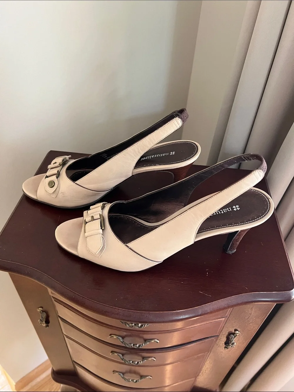 Naturalizer - Beige Open-Toe Slingback Heels with Buckle Accent - 9.5